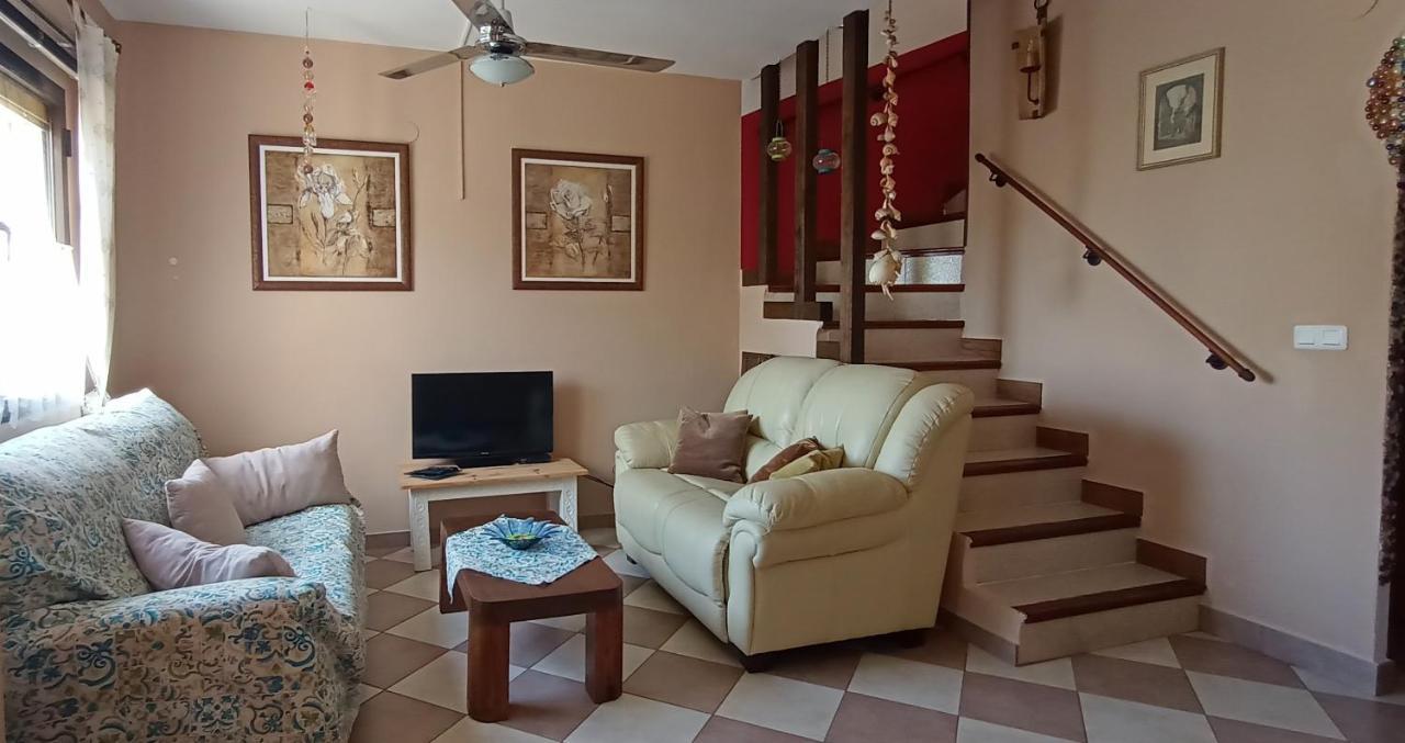 Bungalow Con Encanto, 100M2, A 800 M De La Playa El Campello Exterior photo